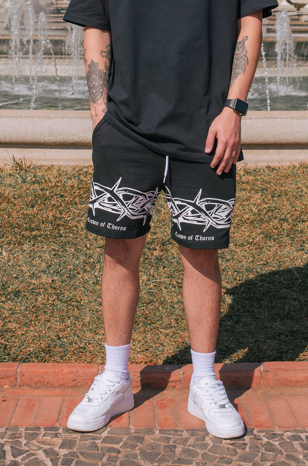 CROWN OF THORNS BLACK SHORTS