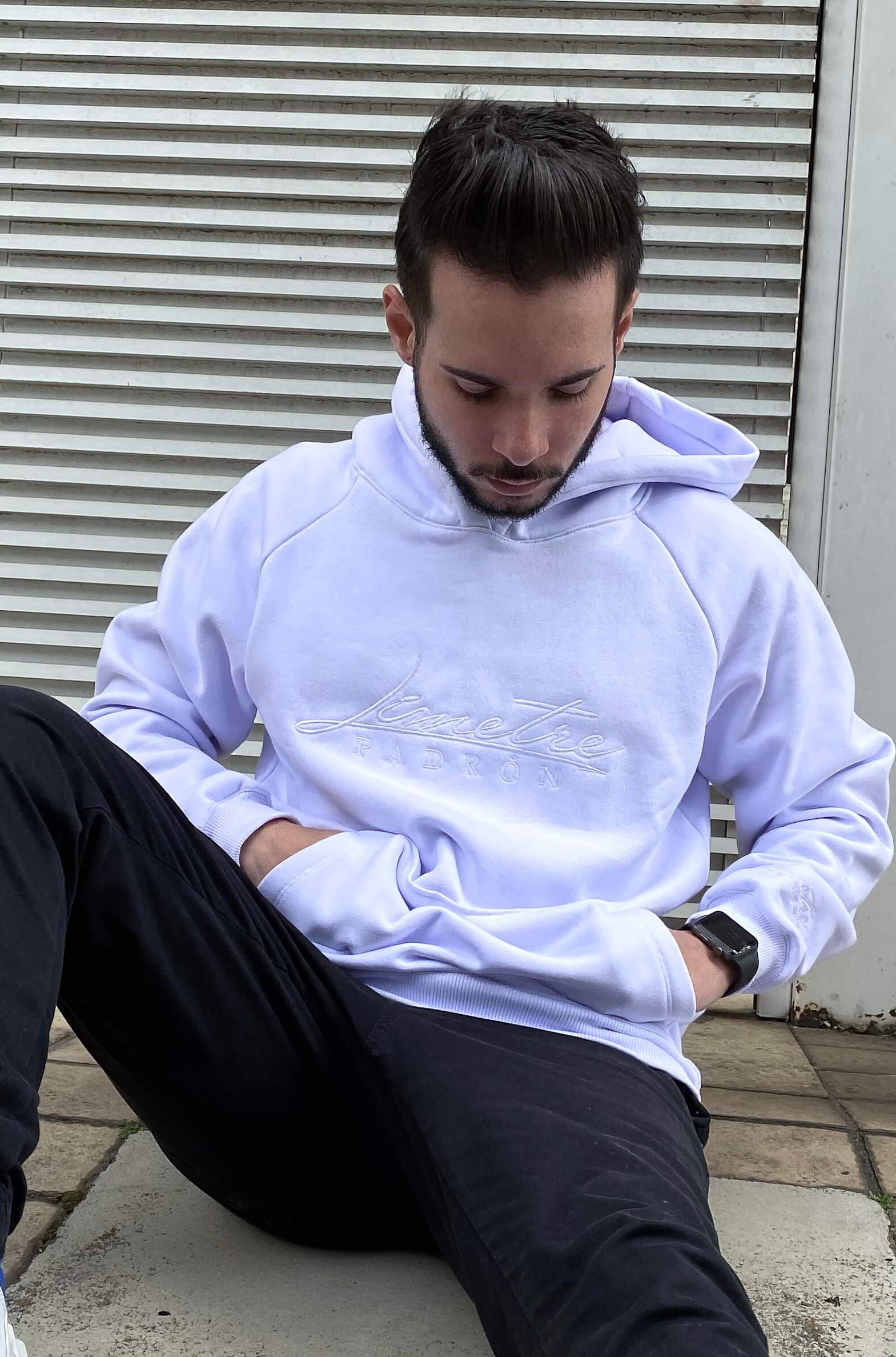 ESSENCIAL WHITE HOODIE