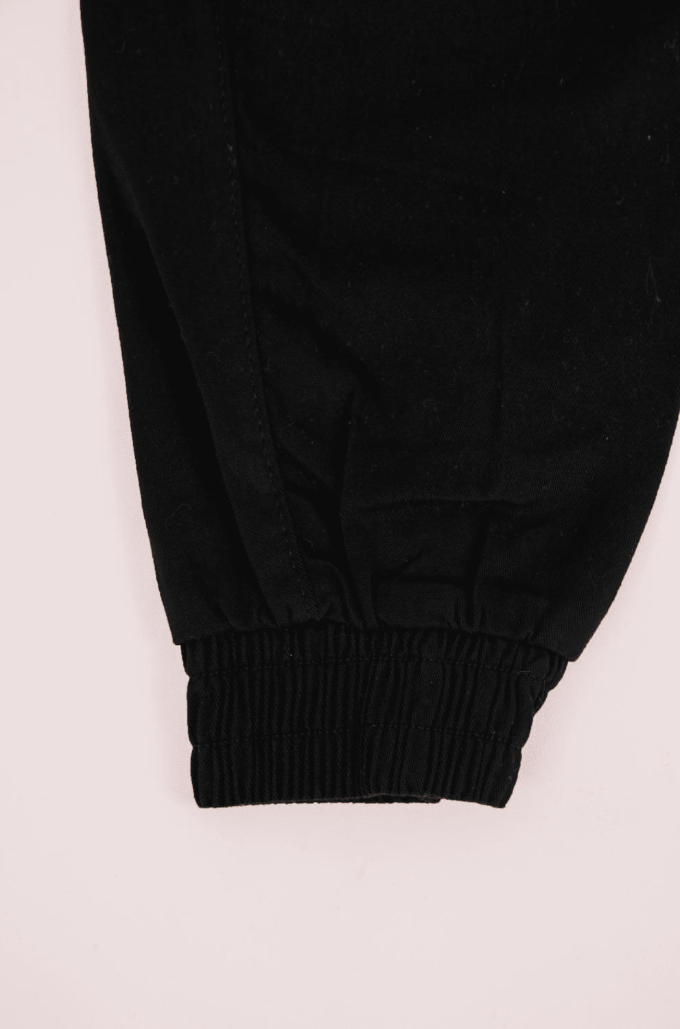 ESSENCIAL JOGGER BLACK PANTS