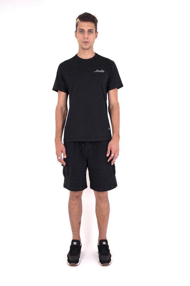 ESSENCIAL BLACK T-SHIRT