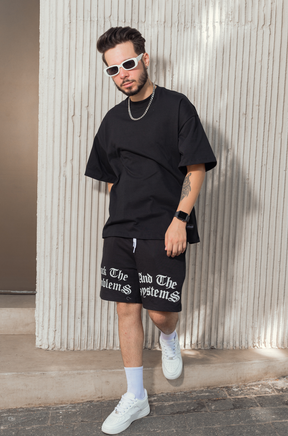 BLACK OVERSIZED T-SHIRT